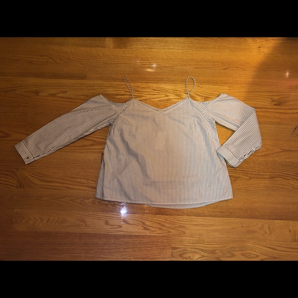 Calvin Klein Jeans Open-Shoulder Blouse - Picture 4 of 5